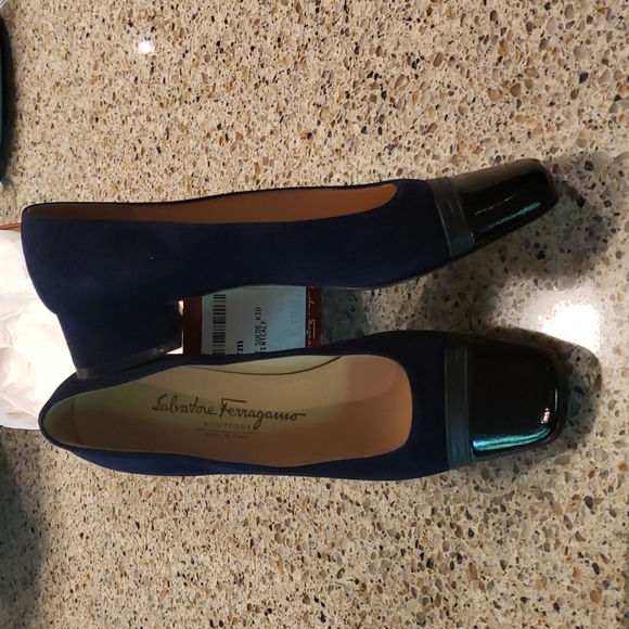 Salvatore Ferragamo Midnight Suede/ Leather Cap Toe Sonia Pump - Picture 2 of 12